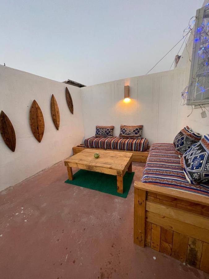 Anir Of Sea Tamraght Hostel Exterior foto