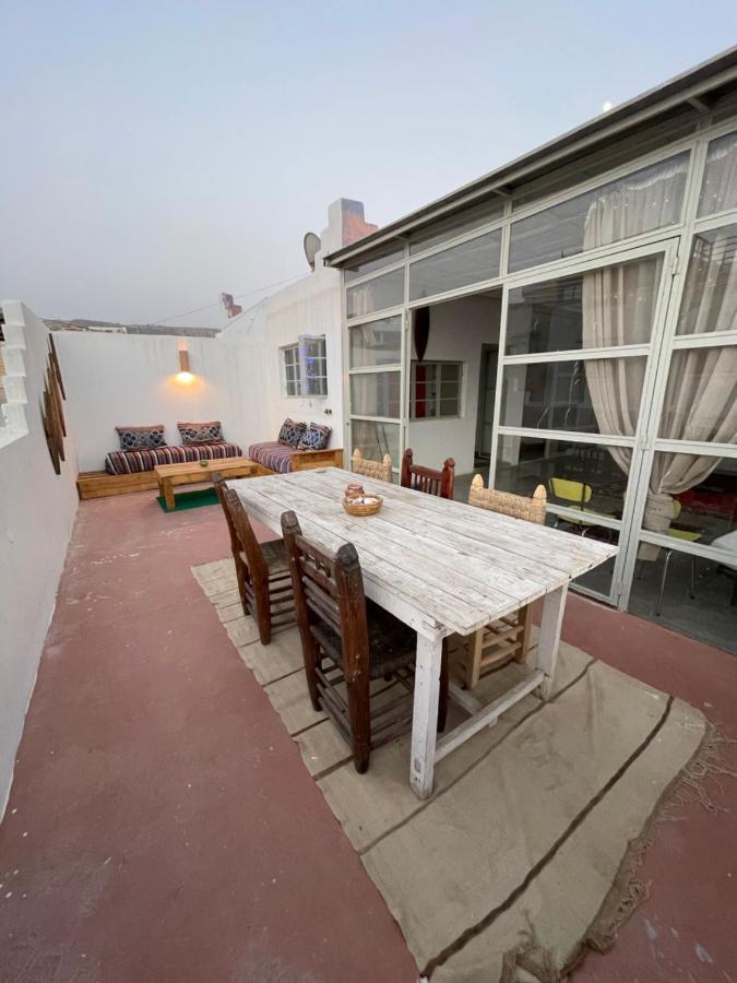 Anir Of Sea Tamraght Hostel Exterior foto